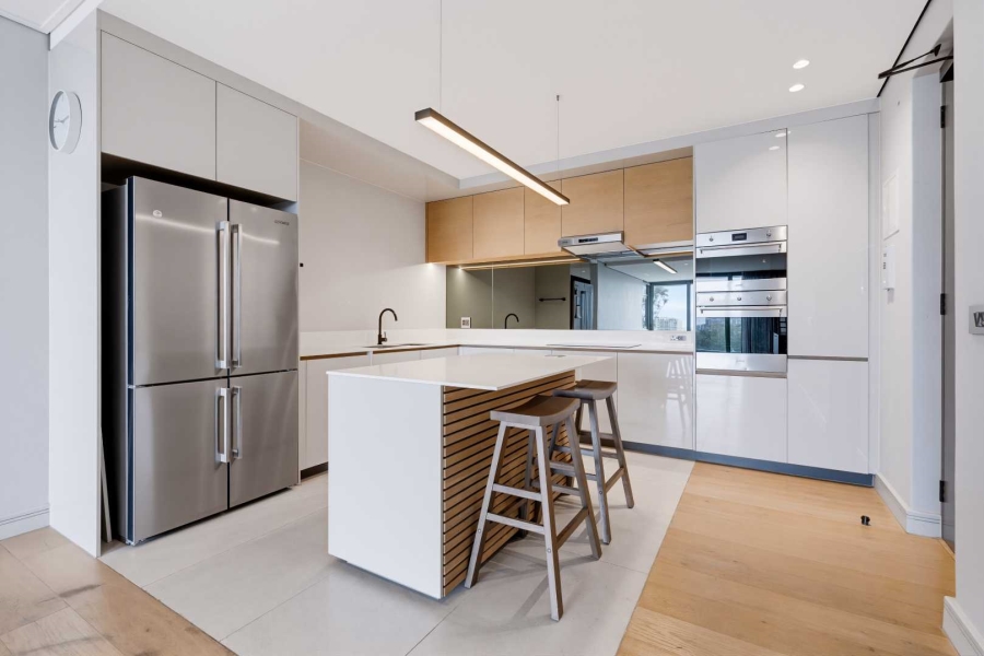To Let 2 Bedroom Property for Rent in Green Point Western Cape